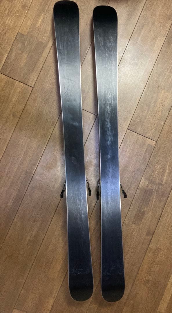 最終値引き価格　美品　スキー ZUMA TRIPPY 128 cm