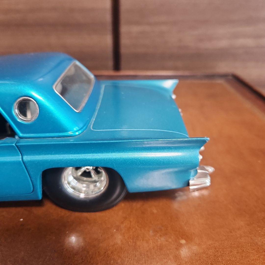100% Hot Wheels 1957 フォード サンダーバードミニカー美品