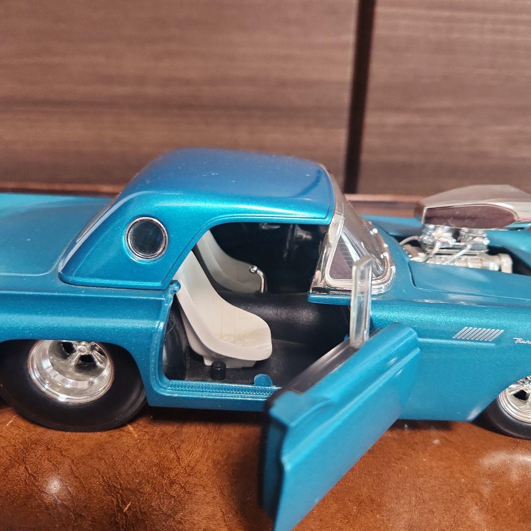 100% Hot Wheels 1957 フォード サンダーバードミニカー美品