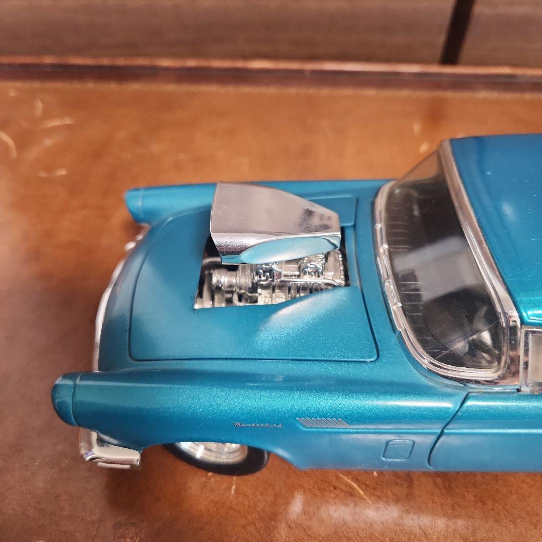 100% Hot Wheels 1957 フォード サンダーバードミニカー美品