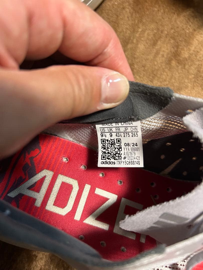 ADIZERO TAKUMI SEN 10 M 9 US グレー/レッド