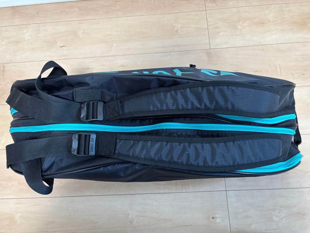 【美品】YONEX ラケットバッグ ブラック　ピーコックグリーン　部活