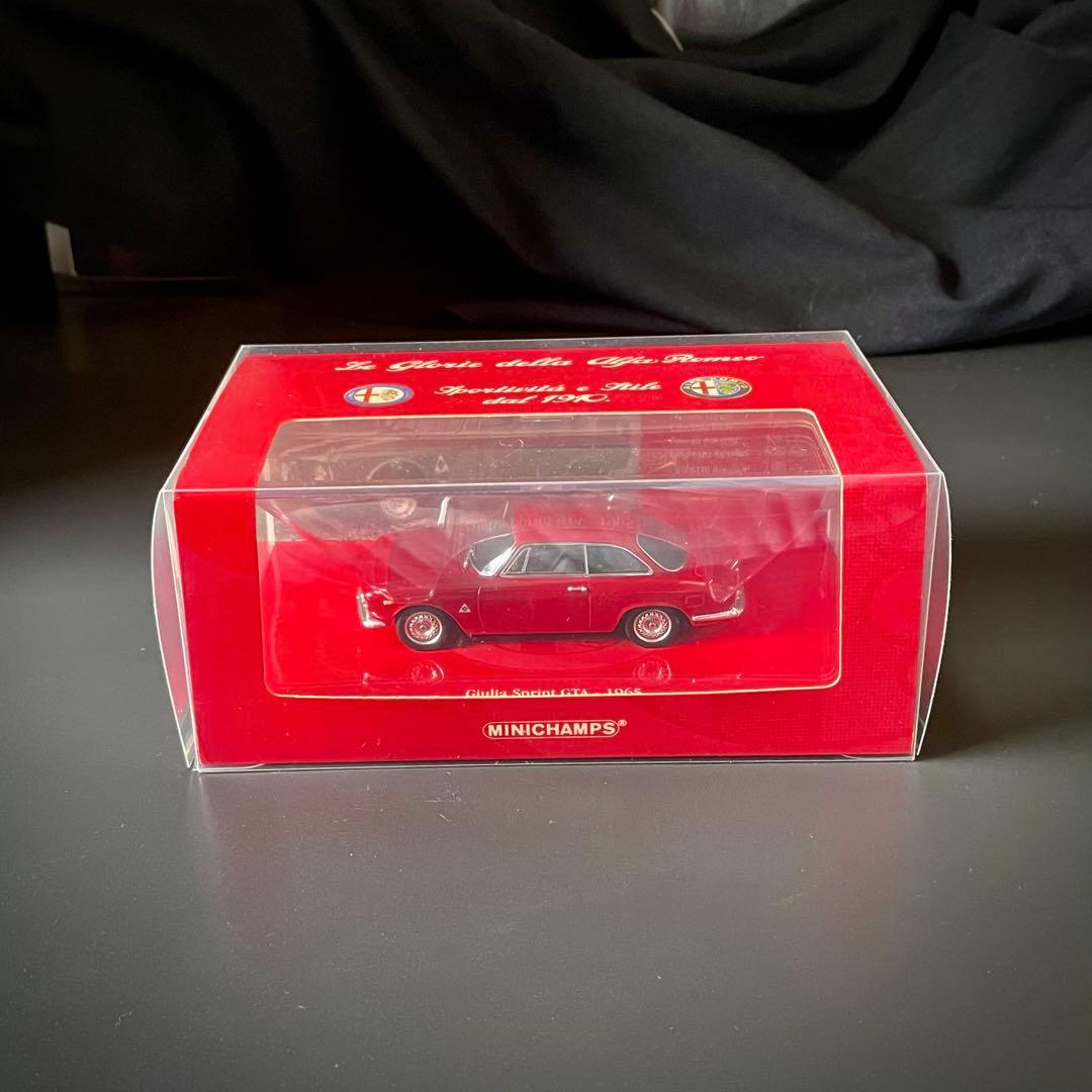 ミニカー 1965 alfa Romeo Giulia Sprint GTA