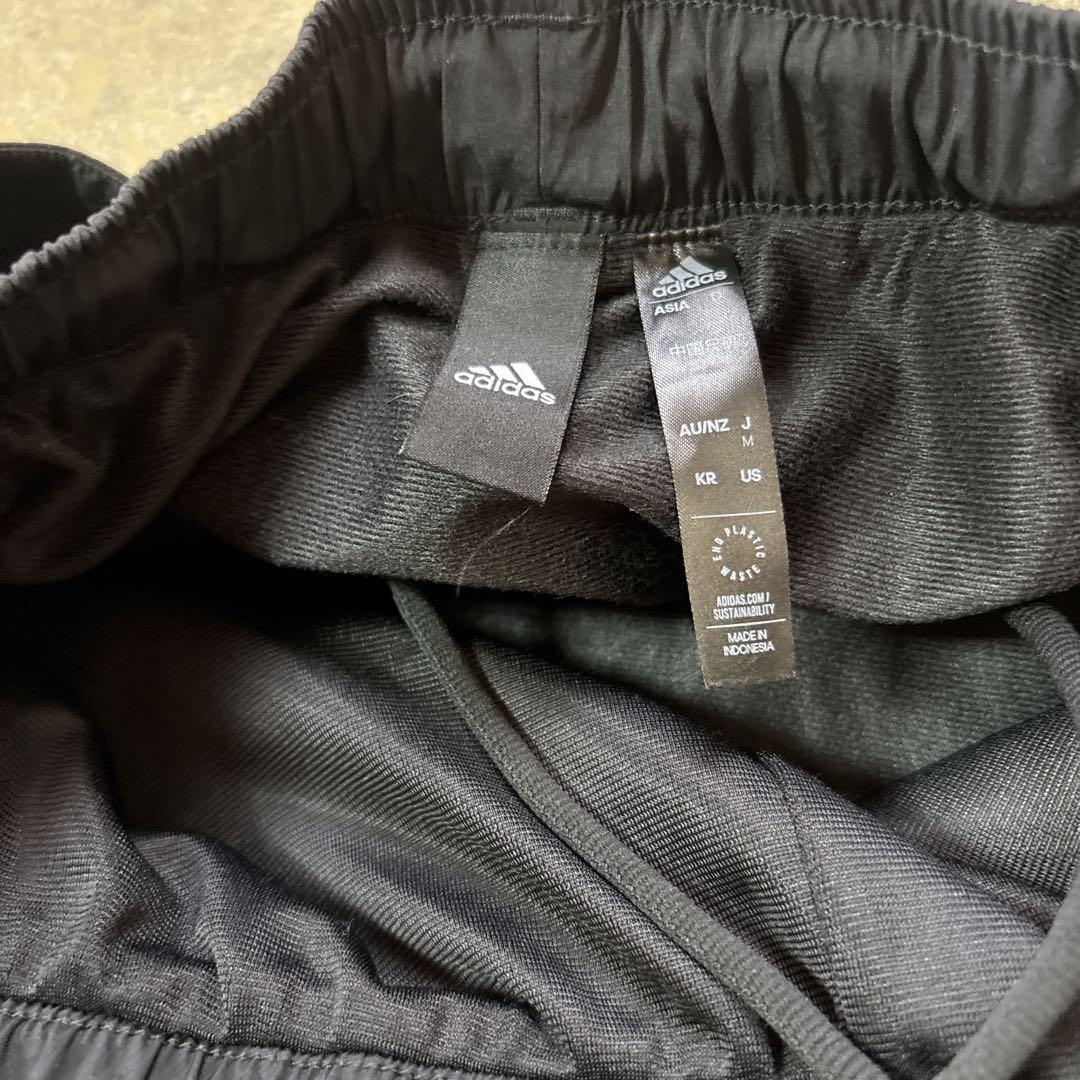 adidas ウィンドブレーカー上下 THE THREE STRIPES