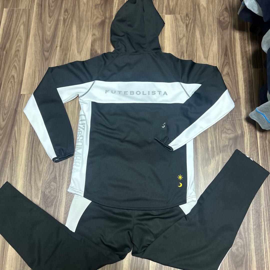 値下げ中！　美品　LS フード付きジャージ FUTEBOLISTA