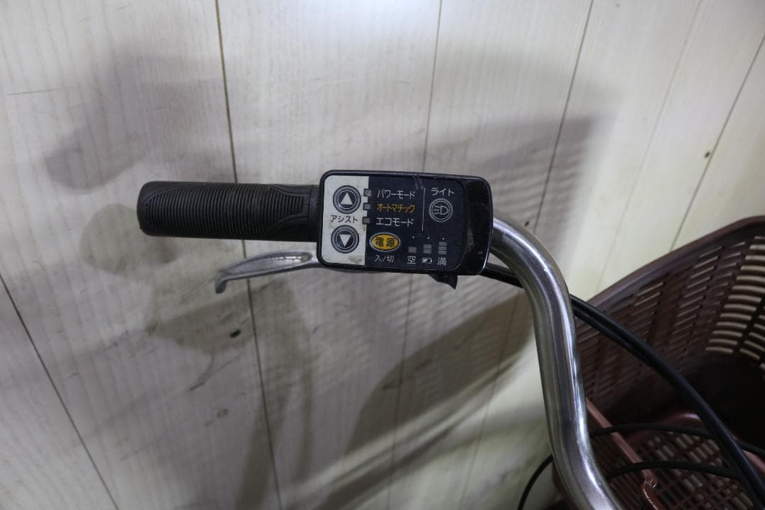 電動アシスト自転車 クリーム色 前カゴ付き