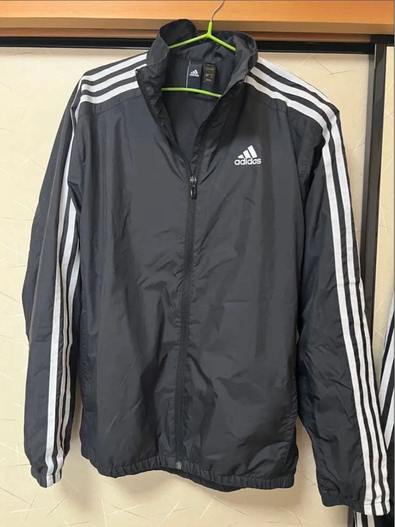 adidas ブラックジャージ上下セット