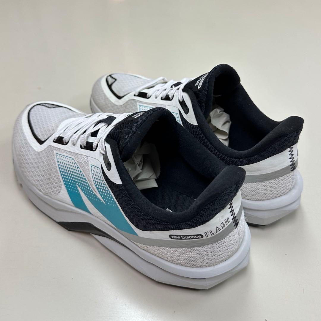 New Balance ダイナソフトフラッシュv7 ランニングシューズ　25.5
