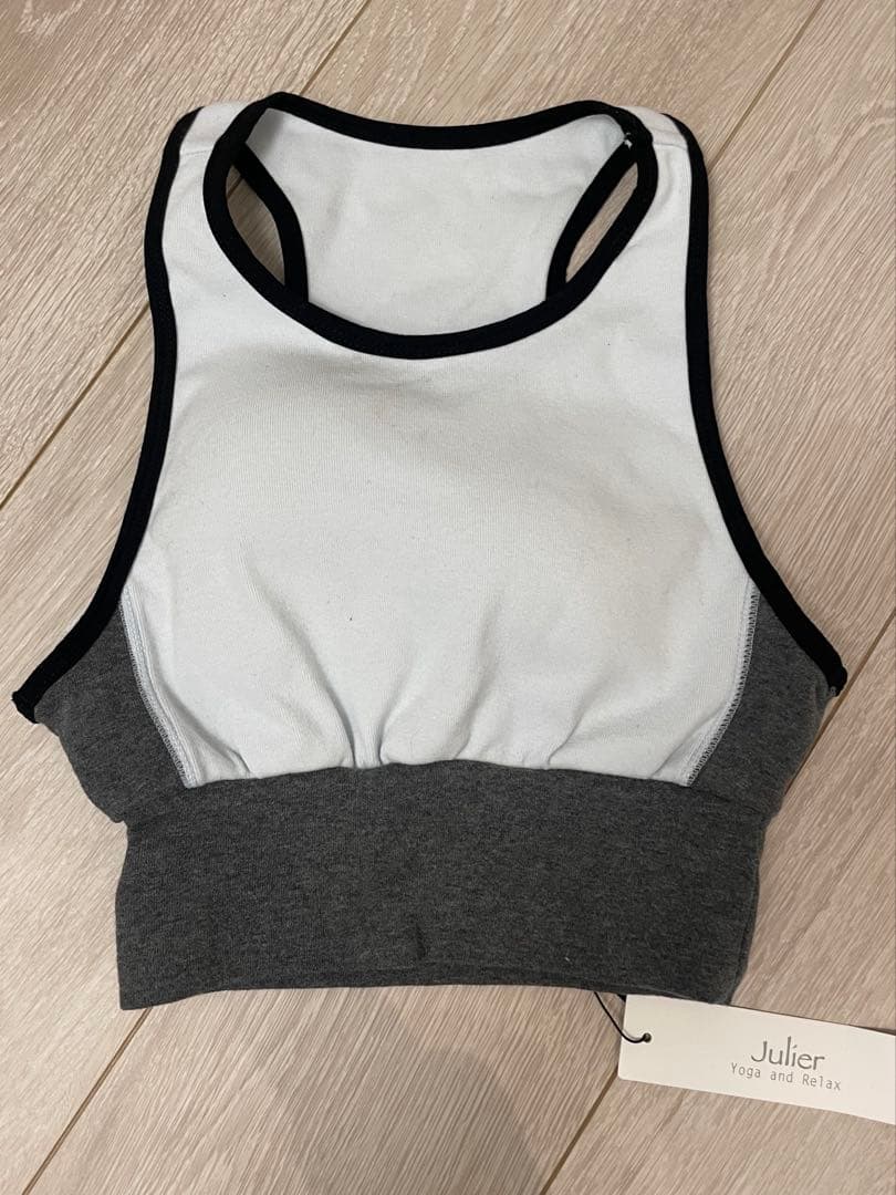 新品★Julier ブラトップ★ピラティス　ヨガウェア