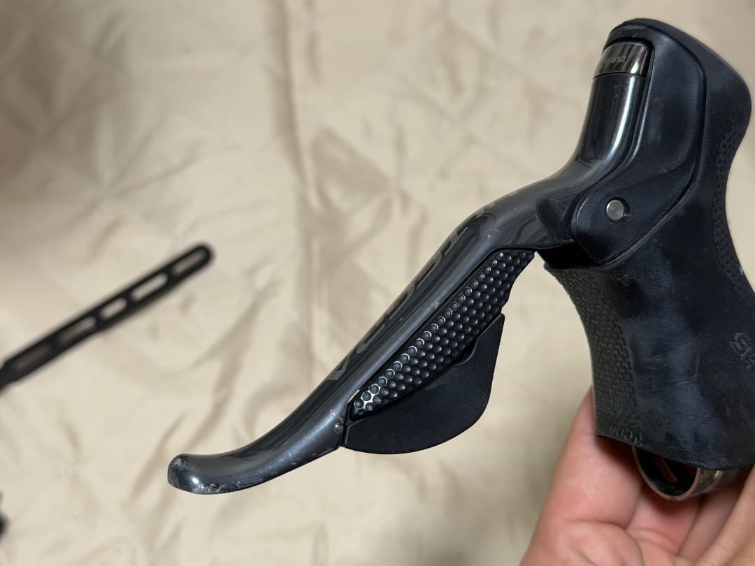 最終値下げShimano Ultegra 6770 Di2 コンポーネントセット
