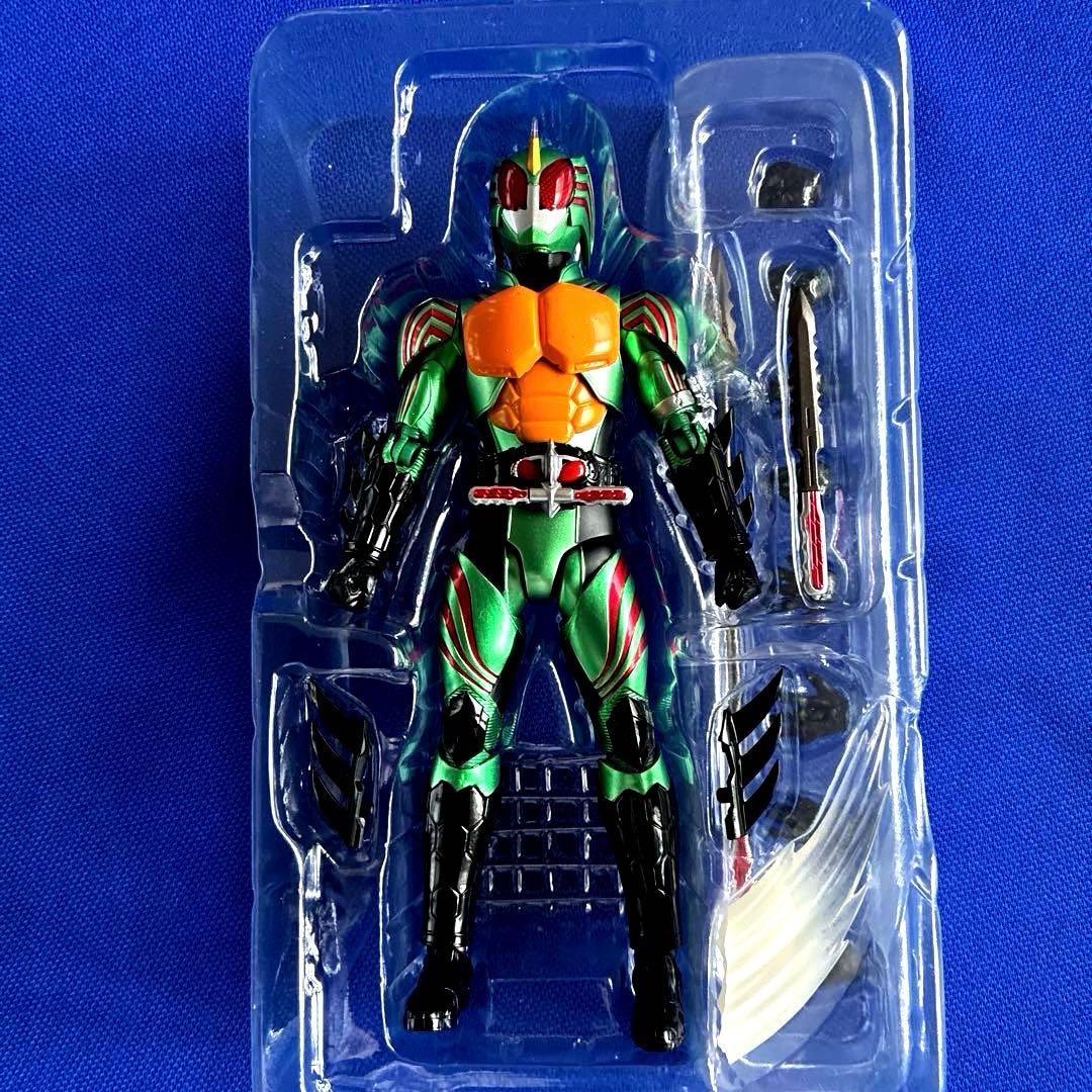 SHフィギュアーツ 仮面ライダーアマゾンオメガ