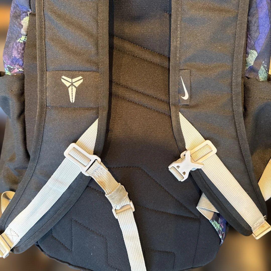 Nike Kobe バスケットボールリュック　マンバ柄