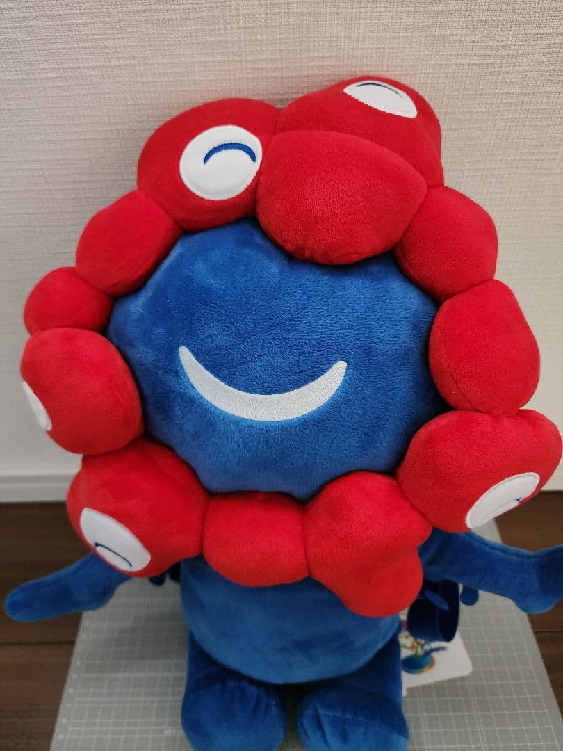 ミャクミャク　ぬいぐるみ　リュック　にこにこ