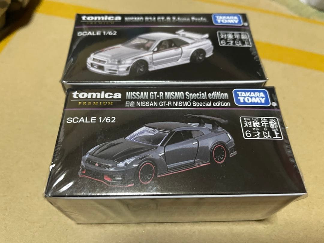 トミカ GT-R NISMO R34 GT-R Z-tune Proto