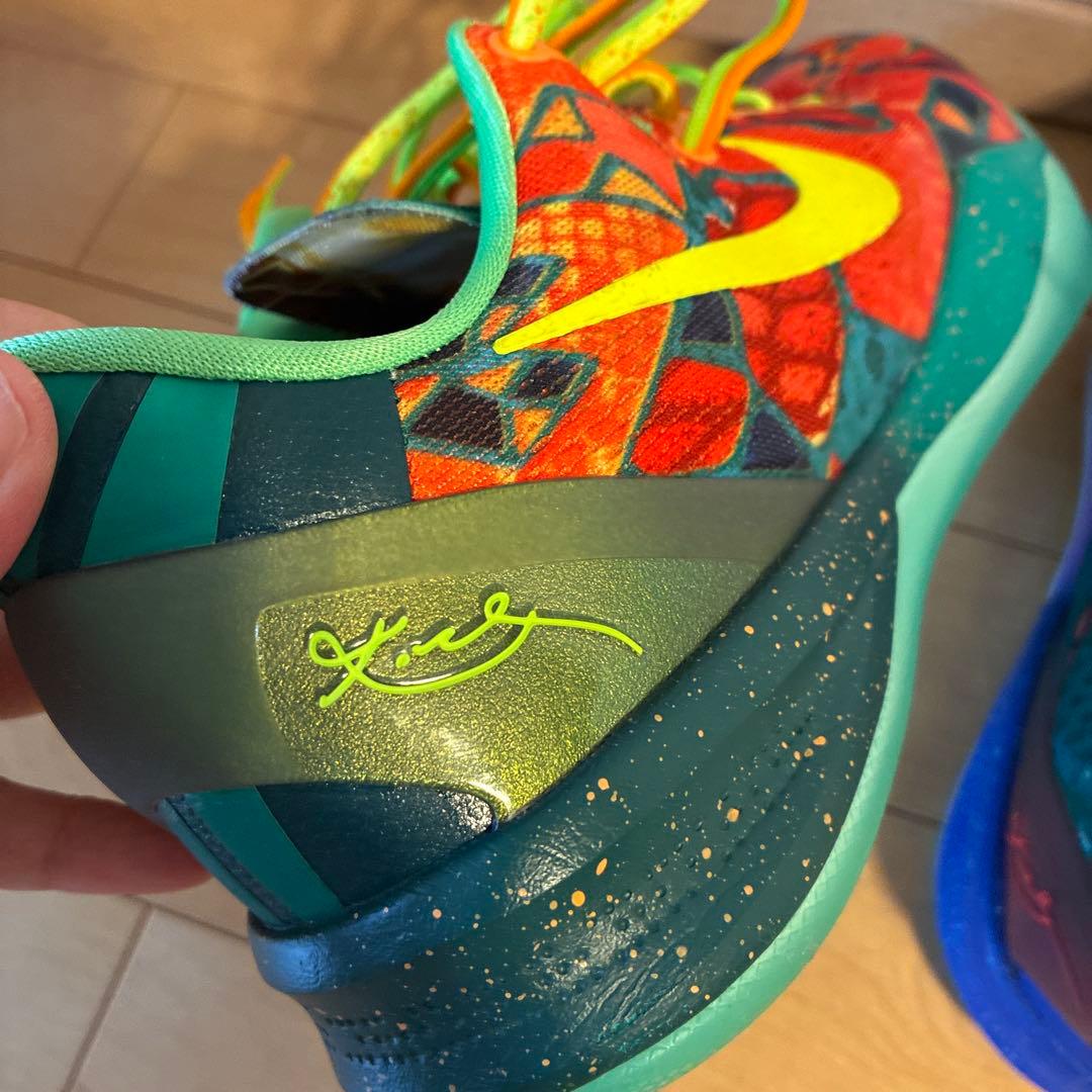 美品！Nike Kobe8 レッド/グリーン/ブルー 予備シューレース付き