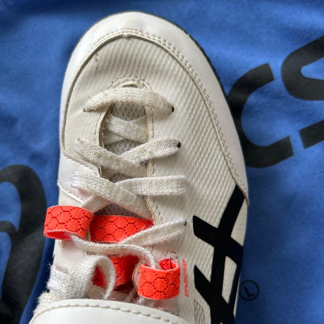 陸上高跳び用スパイク　HERTFLY asics