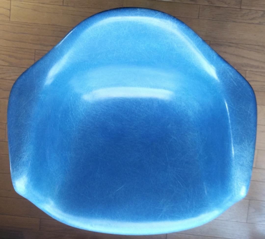 ハーマンミラーイームズアームシェルチェア　ロッカーベース