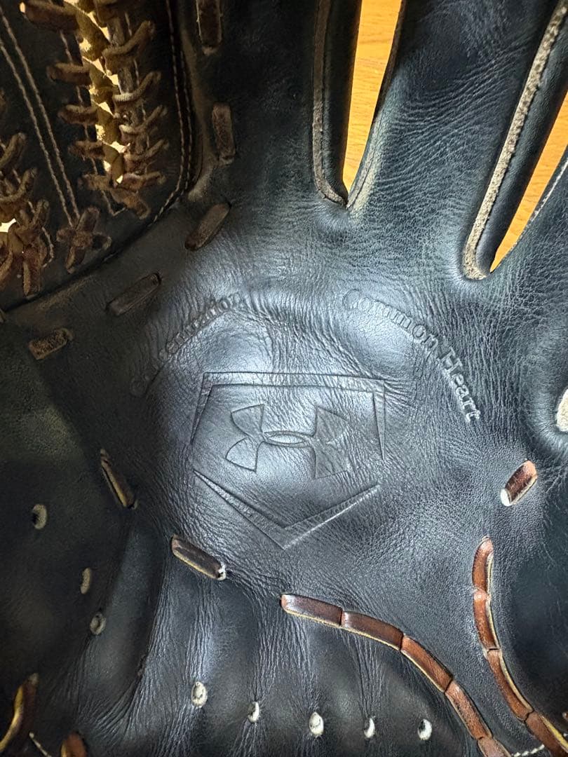 Under Armour 硬式グローブ 女性使用者