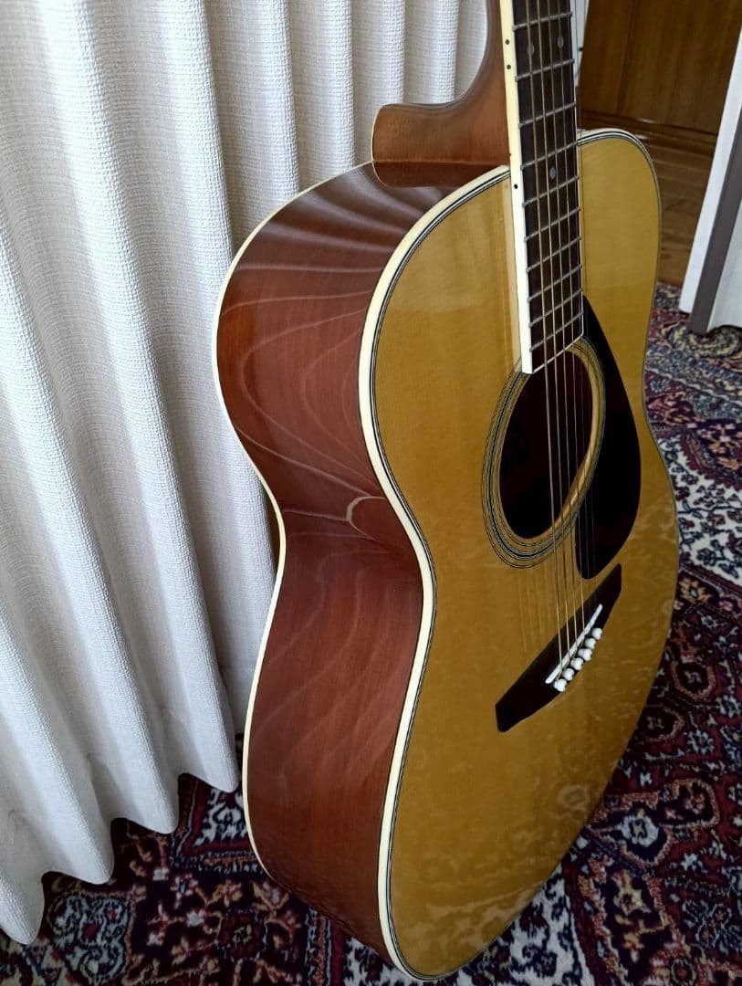Yamaha FS-423S アコースティックギター