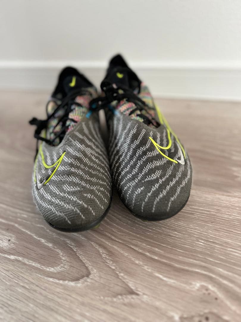 NIKE Phantom GX サッカースパイク