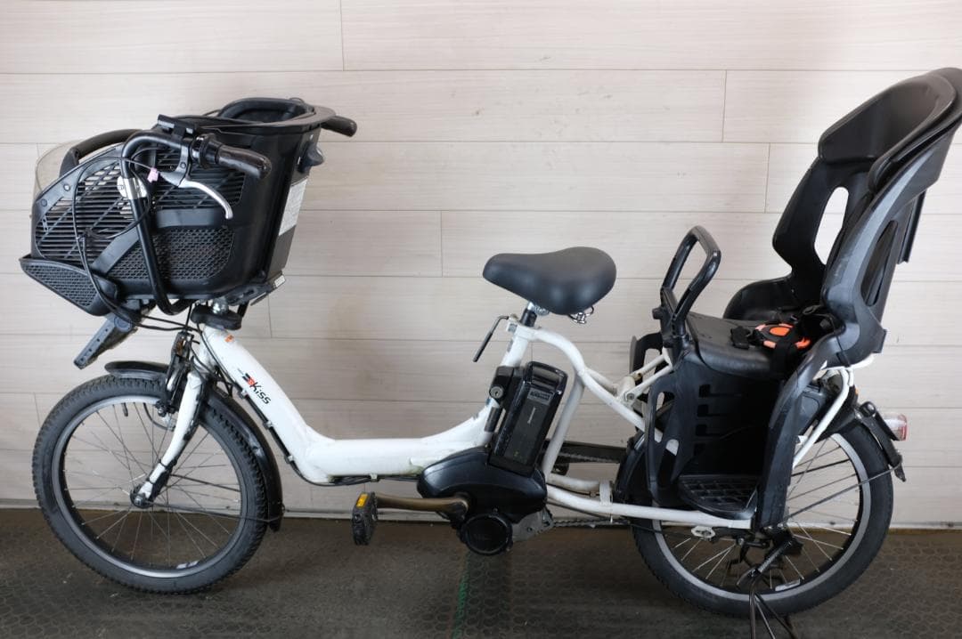 S*t様 電動自転車 ヤマハPAS KISS　20インチ　3段　8.7Ah充電器