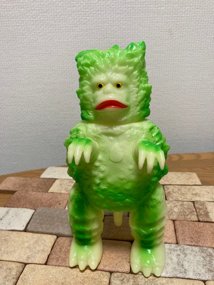 ブルマァク復刻ガラモン 蓄光