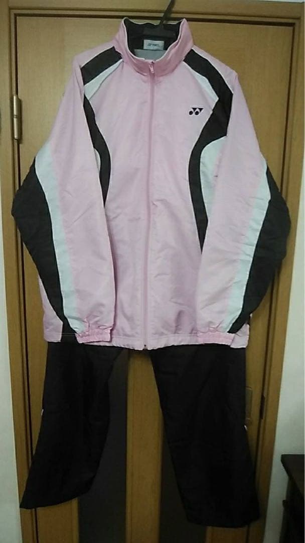 ヨネックス(YONEX)ウインドブレーカー (フード付き襟収納)&パンツ