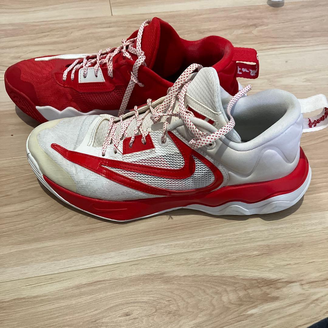 NIKE ヤニス　イモータリティー3