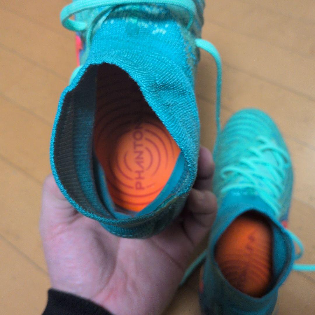 NIKE ファントム ルナ2 FG 25.5センチ