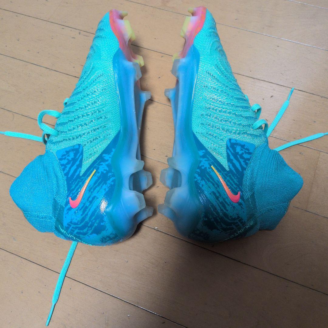 NIKE ファントム ルナ2 FG 25.5センチ