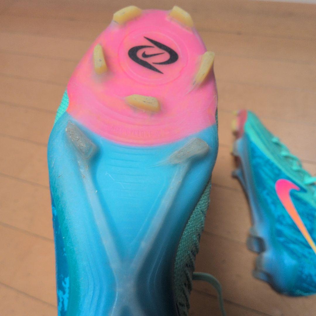 NIKE ファントム ルナ2 FG 25.5センチ