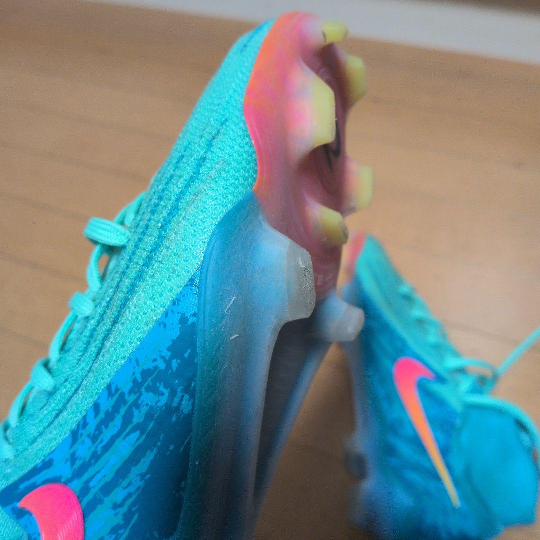 NIKE ファントム ルナ2 FG 25.5センチ