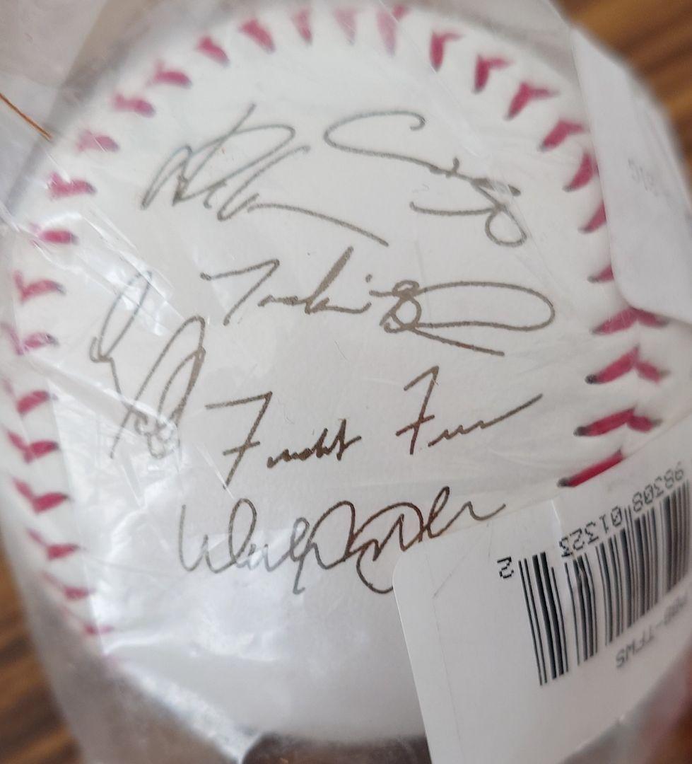※ラスト【MLB公式】ドジャース ワールドチャンピオン記念ボール 選手サイン入り
