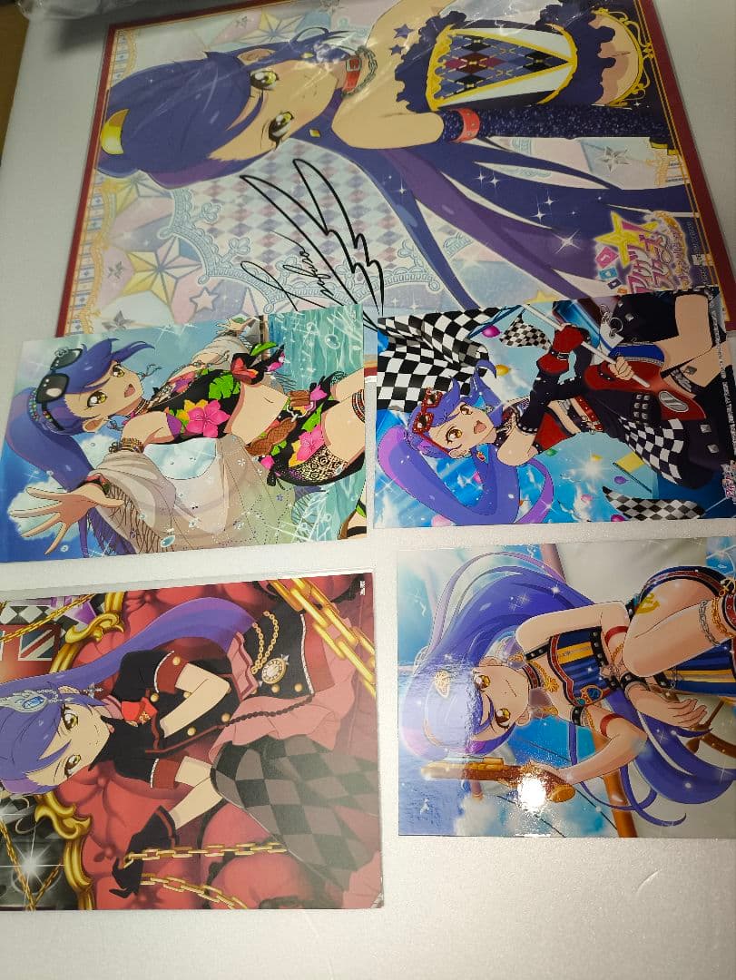 アイカツスターズ　如月ツバサ　フォトカツ　クッション　色紙　缶バッジ　セット