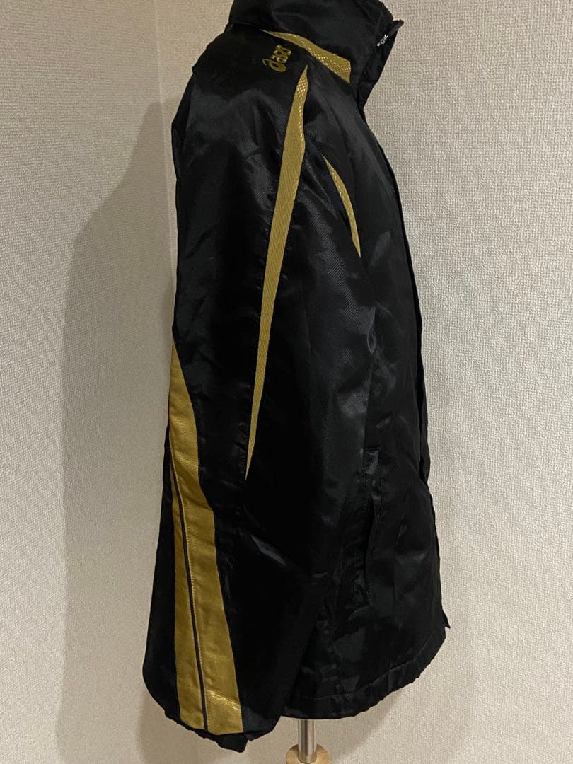 ASICSウィンドブレーカー上下セット 黒/金