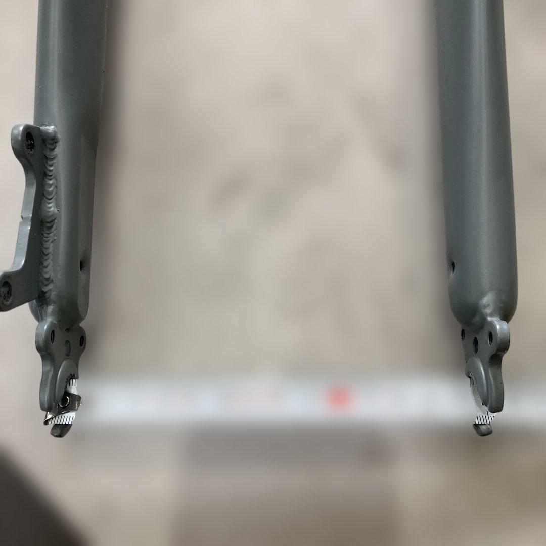 ファットバイク用フロントフォーク_グレー