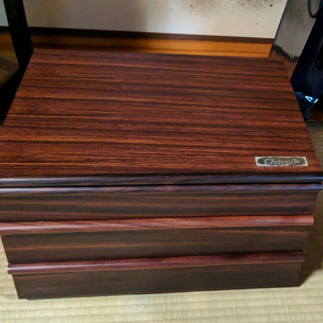 Christofleのテーブルウェア