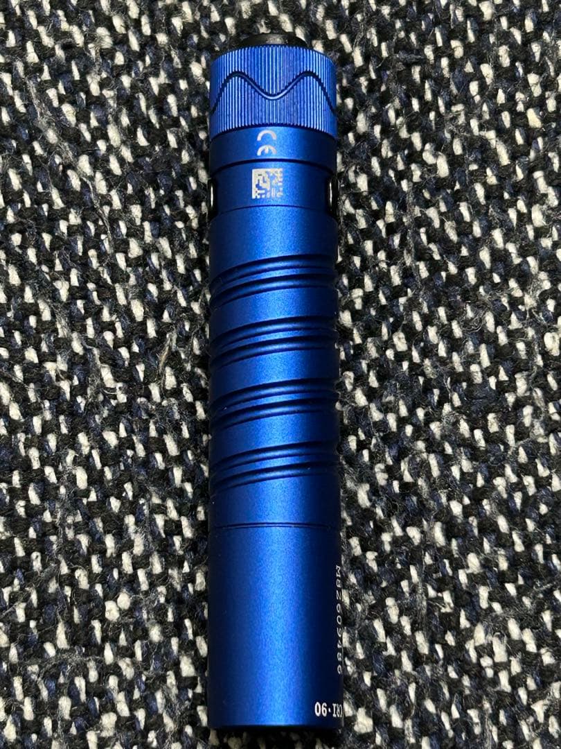 OLIGHT (オーライト) i5R EOS ブルー