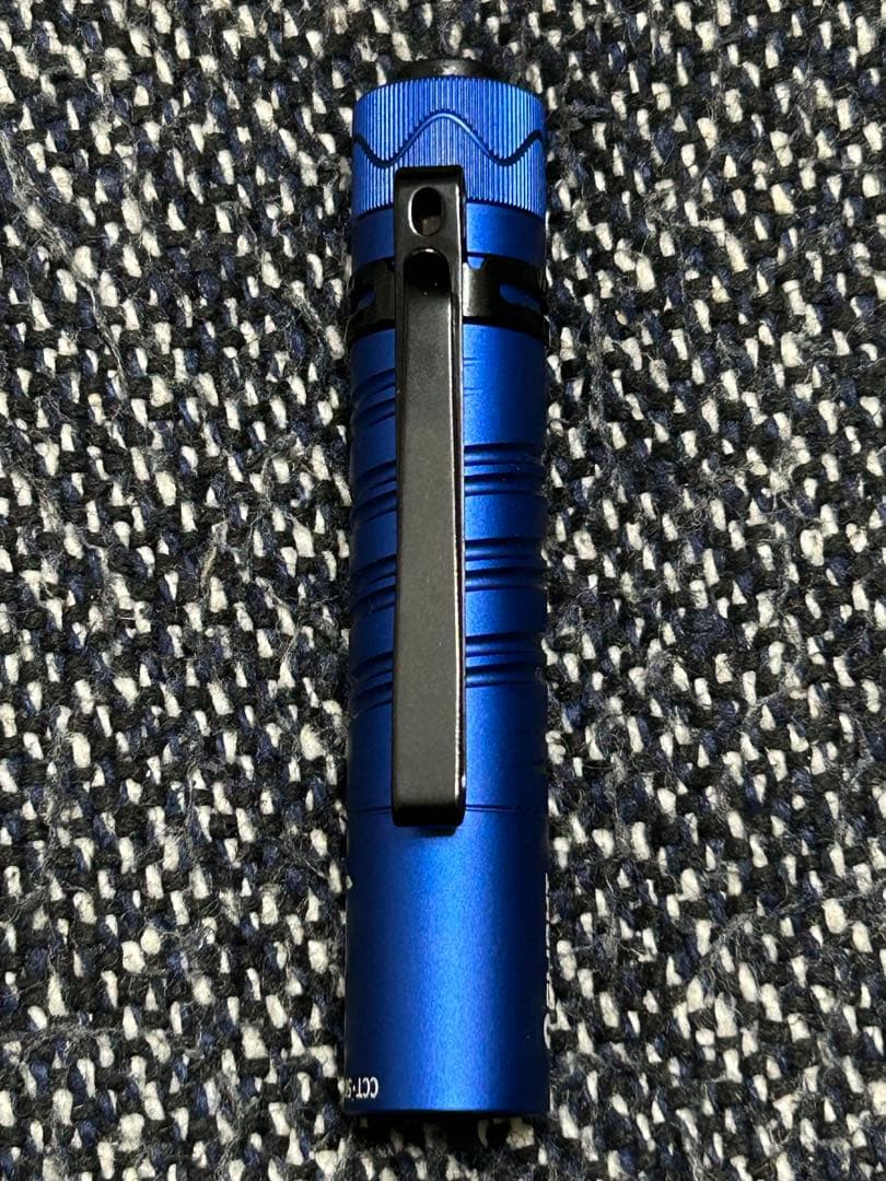 OLIGHT (オーライト) i5R EOS ブルー