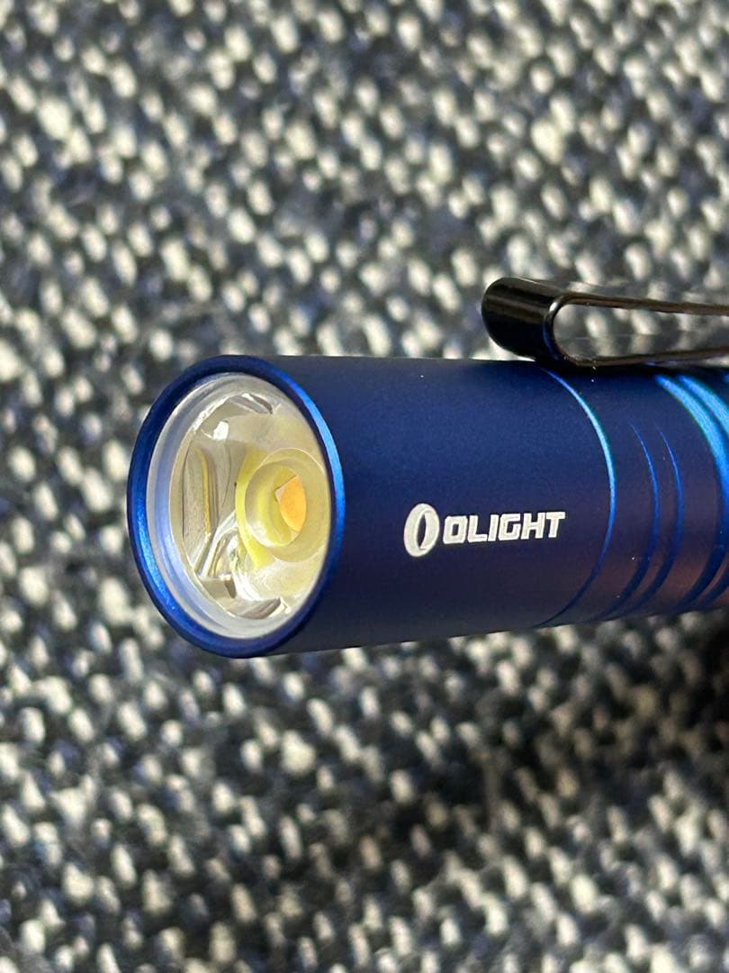 OLIGHT (オーライト) i5R EOS ブルー
