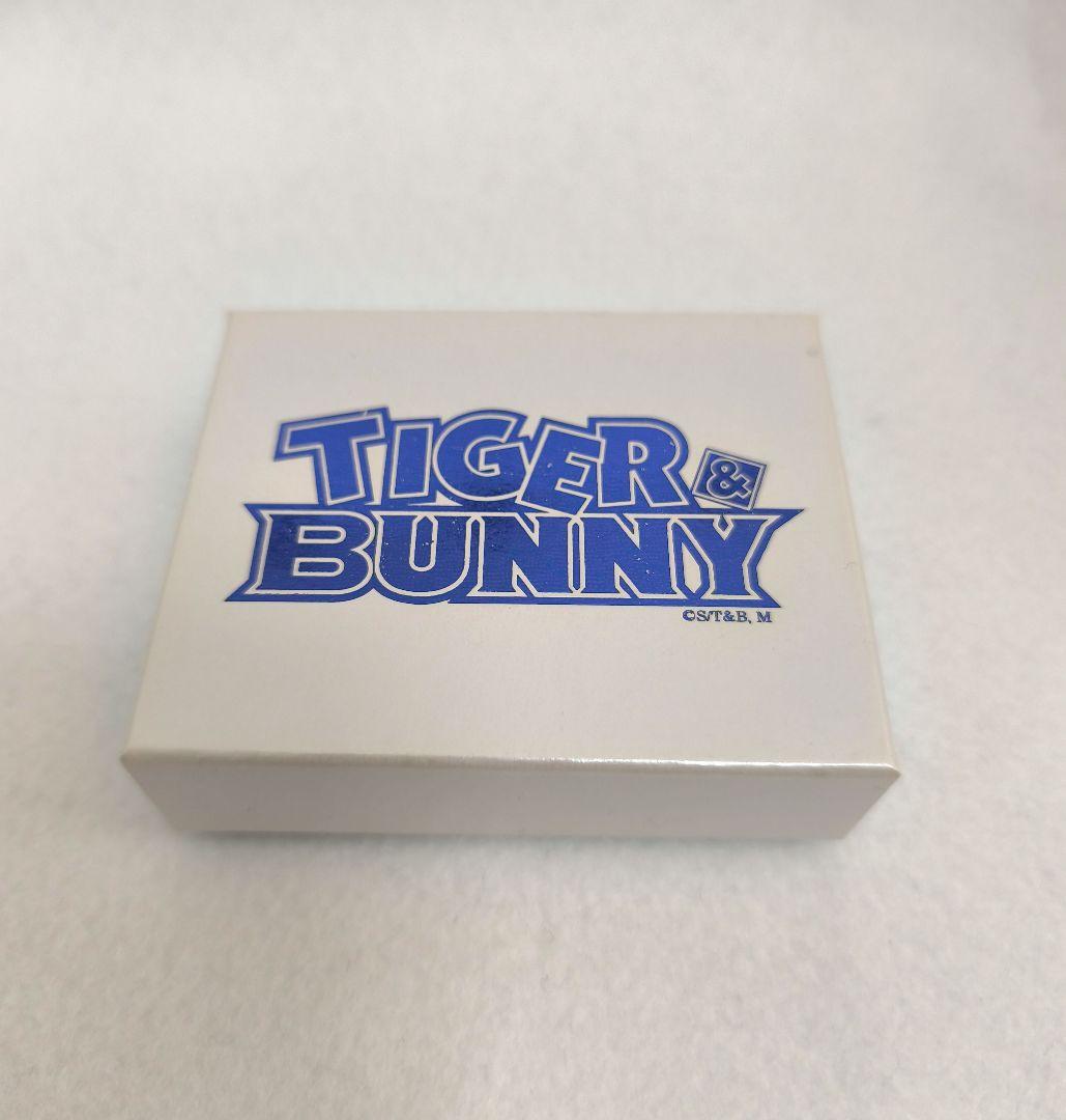 【絶版品】TIGER＆BUNNY　ブルーローズ　モチーフペンダント