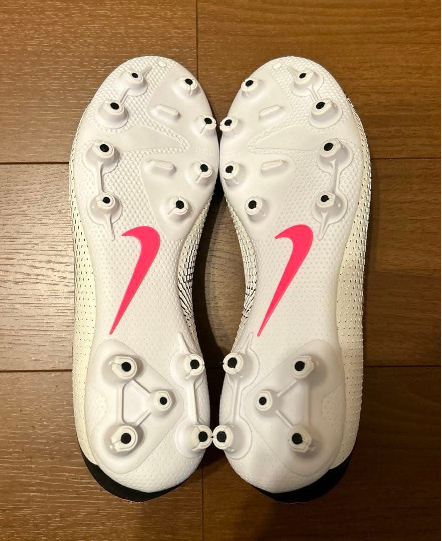 【新品未使用】NIKE PHANTOM GT ELITE HGサッカー スパイク