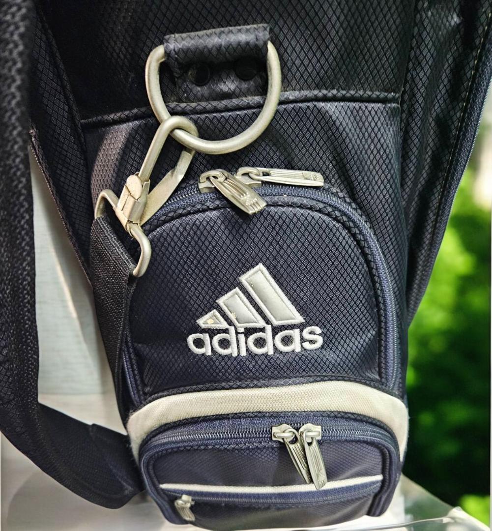 送料無料/美品　adidas キャディバッグ 黒 ストライプデザイン