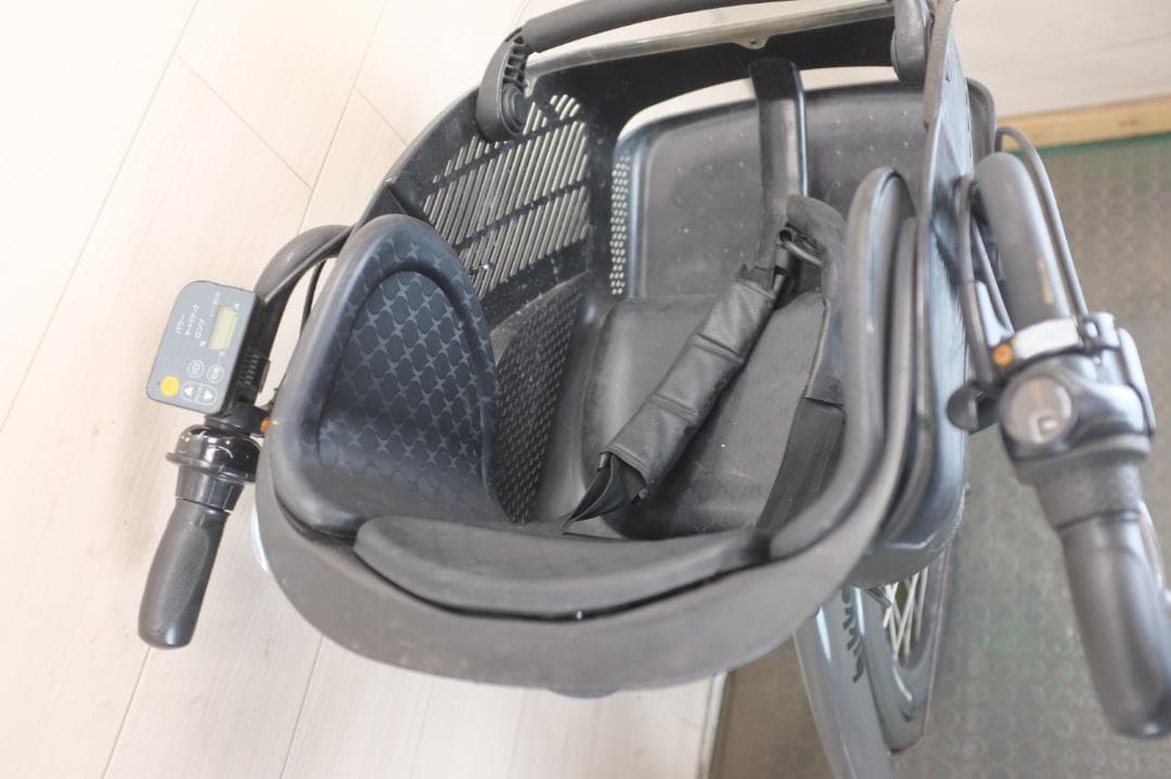 BS Bikke　20インチ　3段　8.9Ah（5点灯）充電器あり
