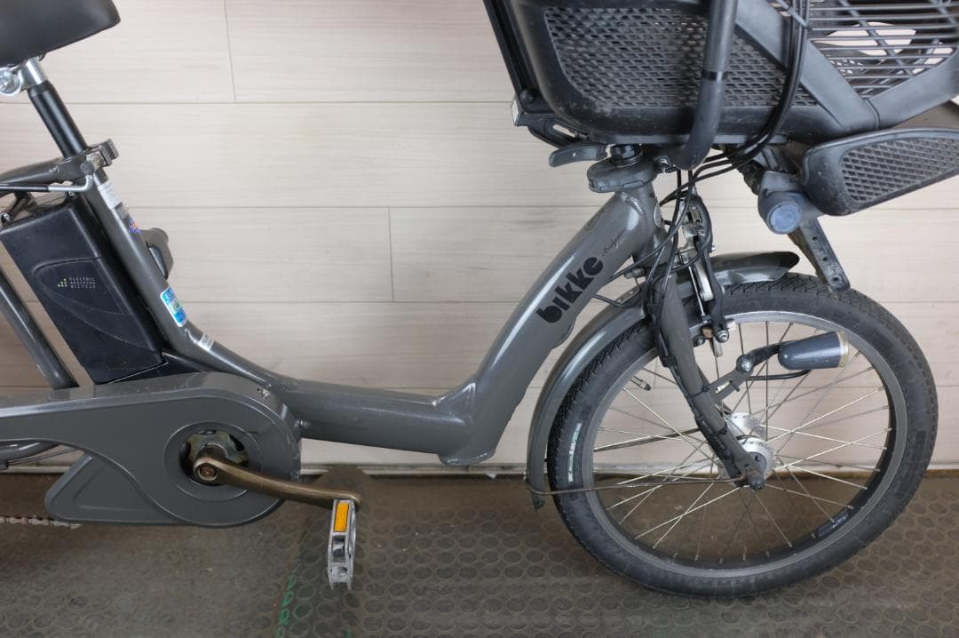 BS Bikke　20インチ　3段　8.9Ah（5点灯）充電器あり