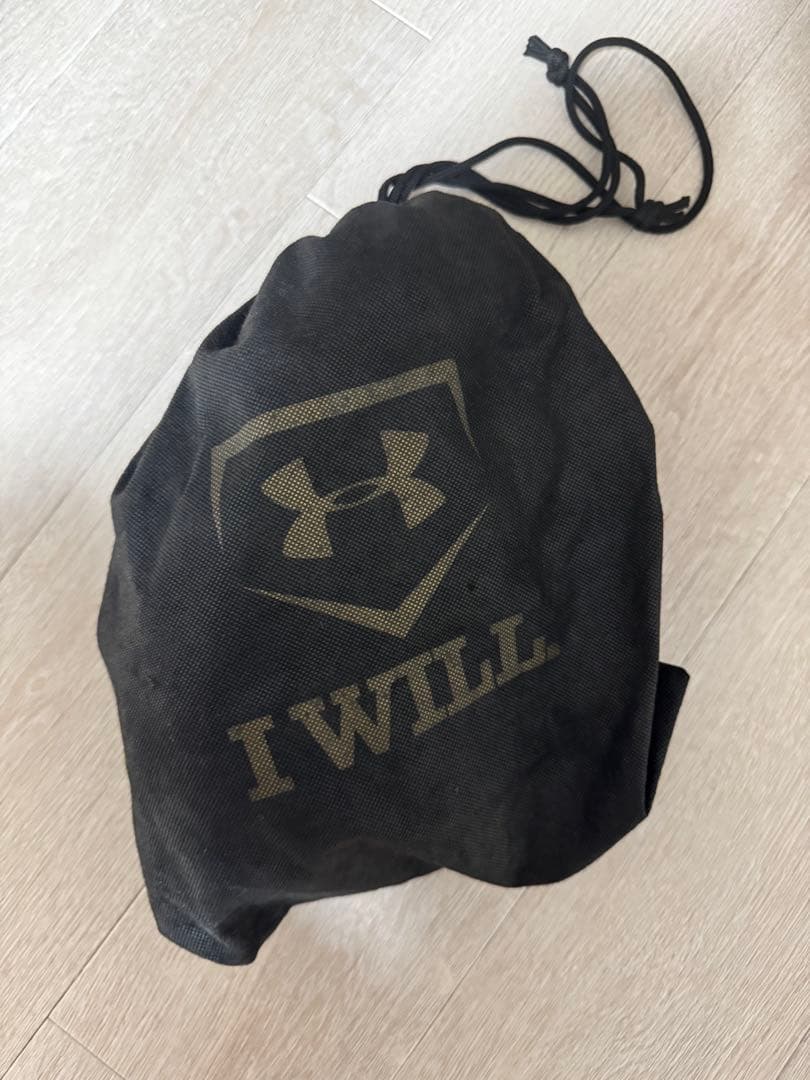 M*6様 Under Armour 野球グローブ 黒/黄色
