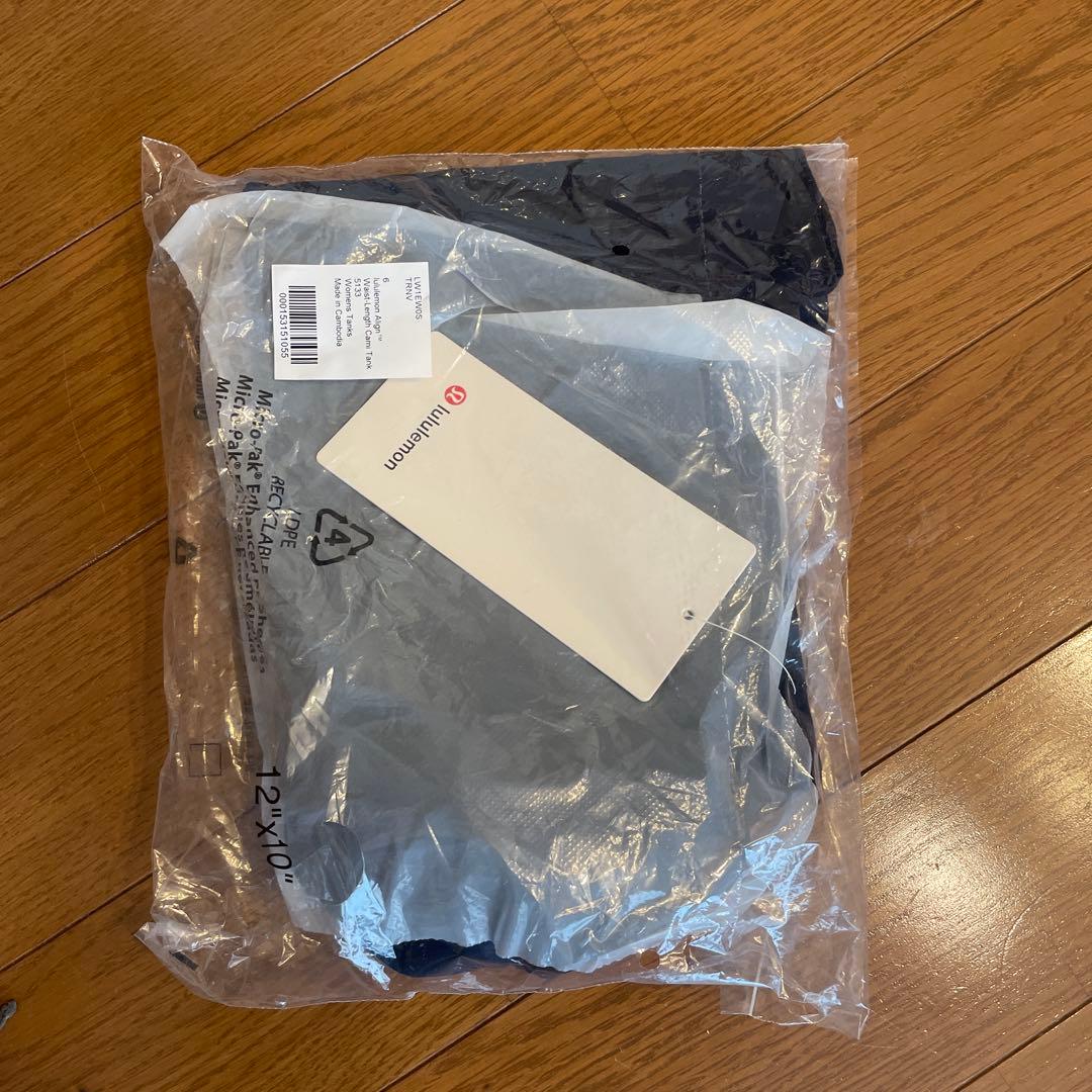 新品タグ付！現行品 lululemonサイズ6