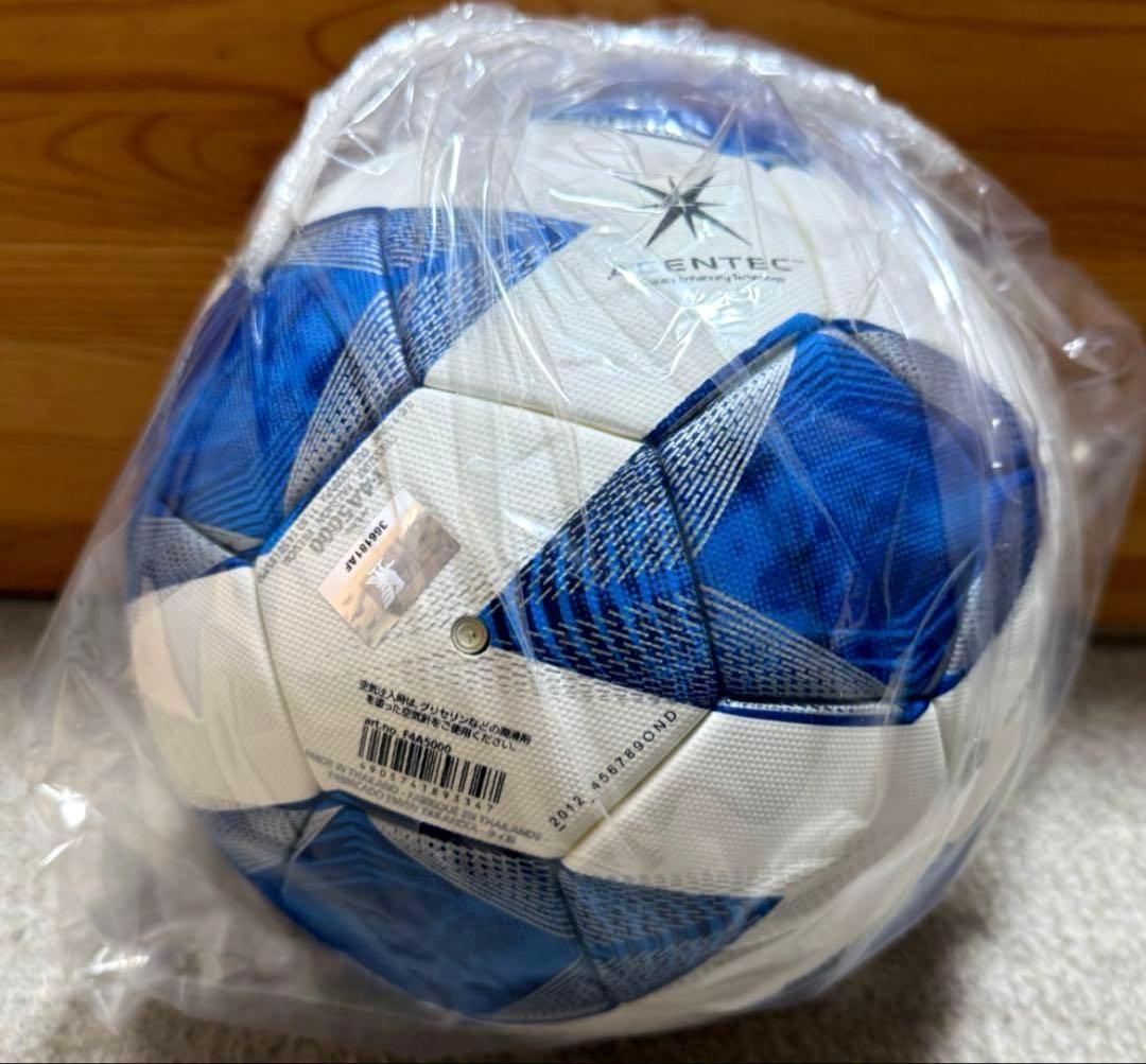 新品・未使用　molten(モルテン) サッカーボール　4号　検定球