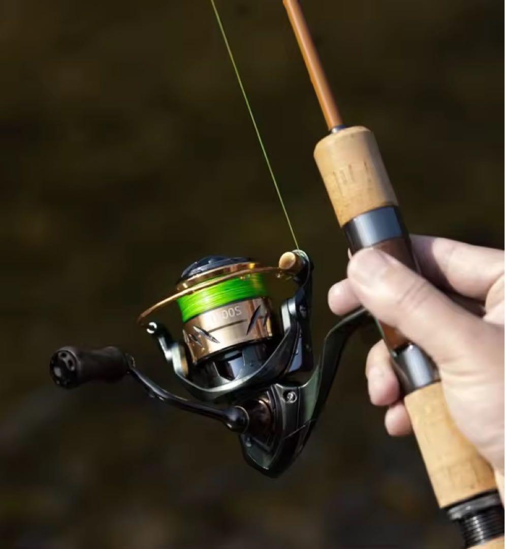 スピニングリール　1200S トラウト　ウッドノブ　ワンピースベール　渓流釣り