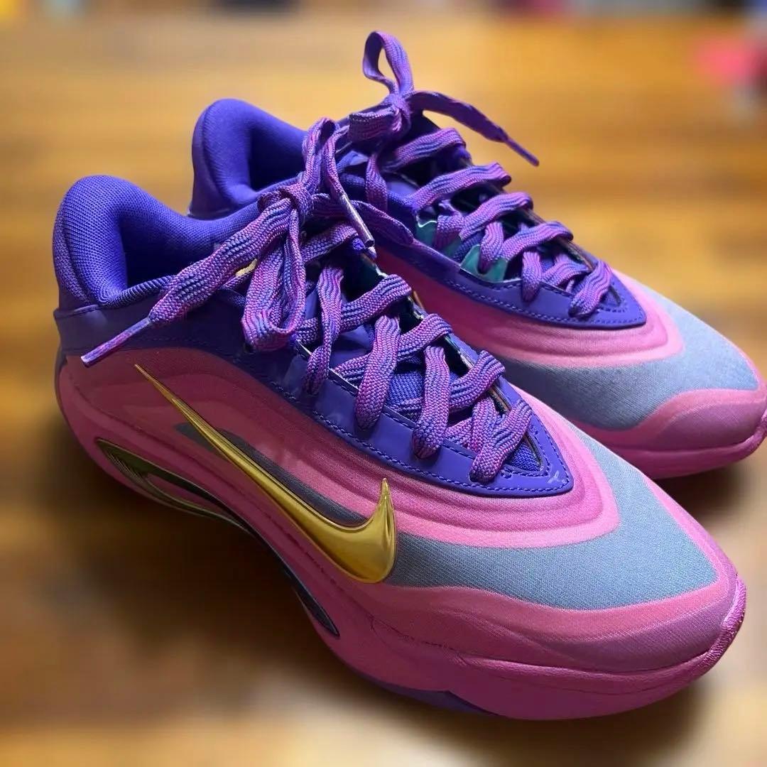 NIKE a one 23センチ